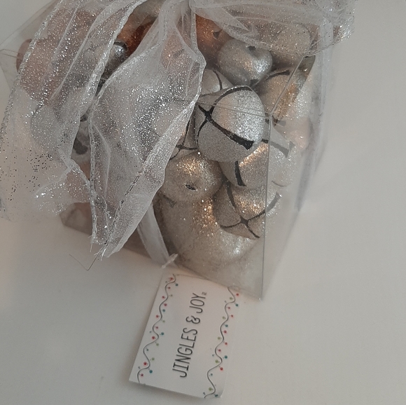 1 Lot of Decorative Metal Glitter Jingle Bells - Picture 12 of 13